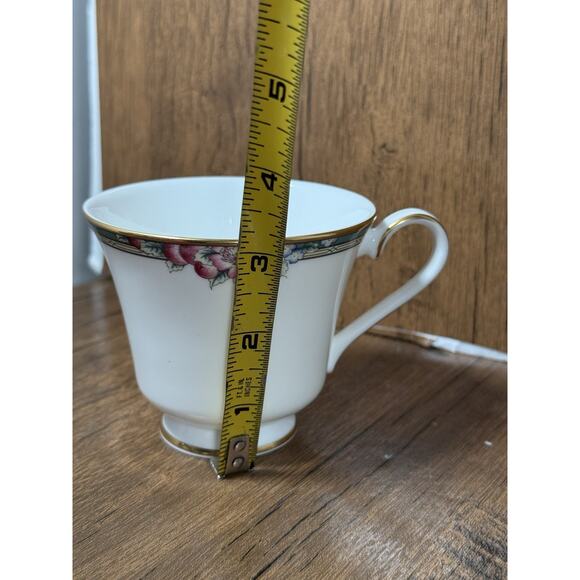 Royal Doulton Orchard Hill Teacup Cup - Pink Flower Bone China England - Picture 2 of 3